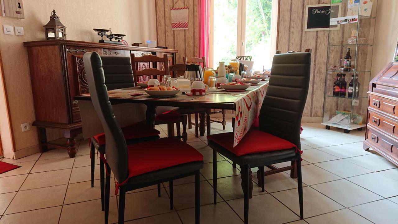 Les Chambres Du Relais Liettres Eksteriør billede
